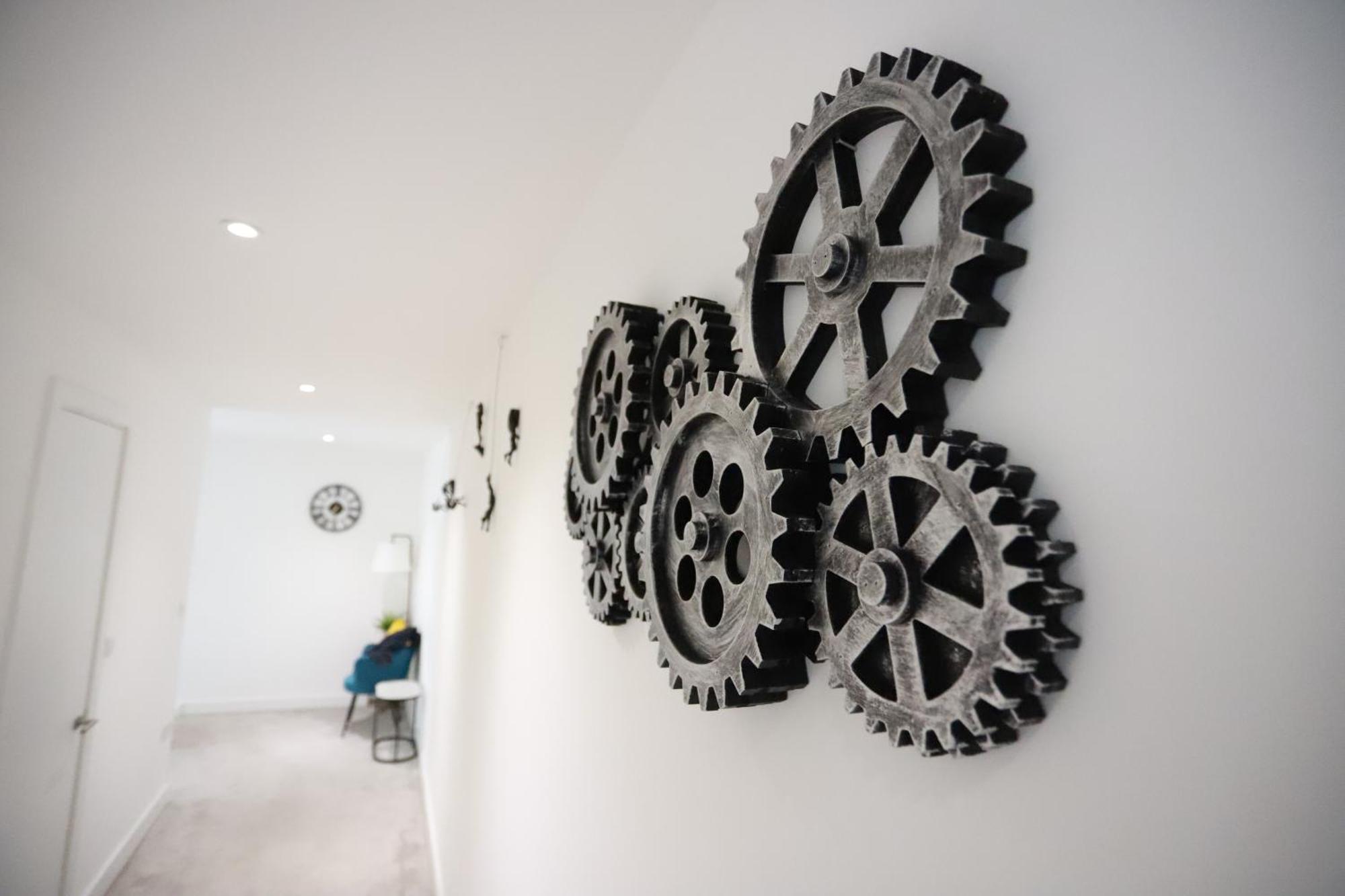 Spacious 3-Story Retreat With Rooftop Terrace And Modern Amenities Londra Dış mekan fotoğraf