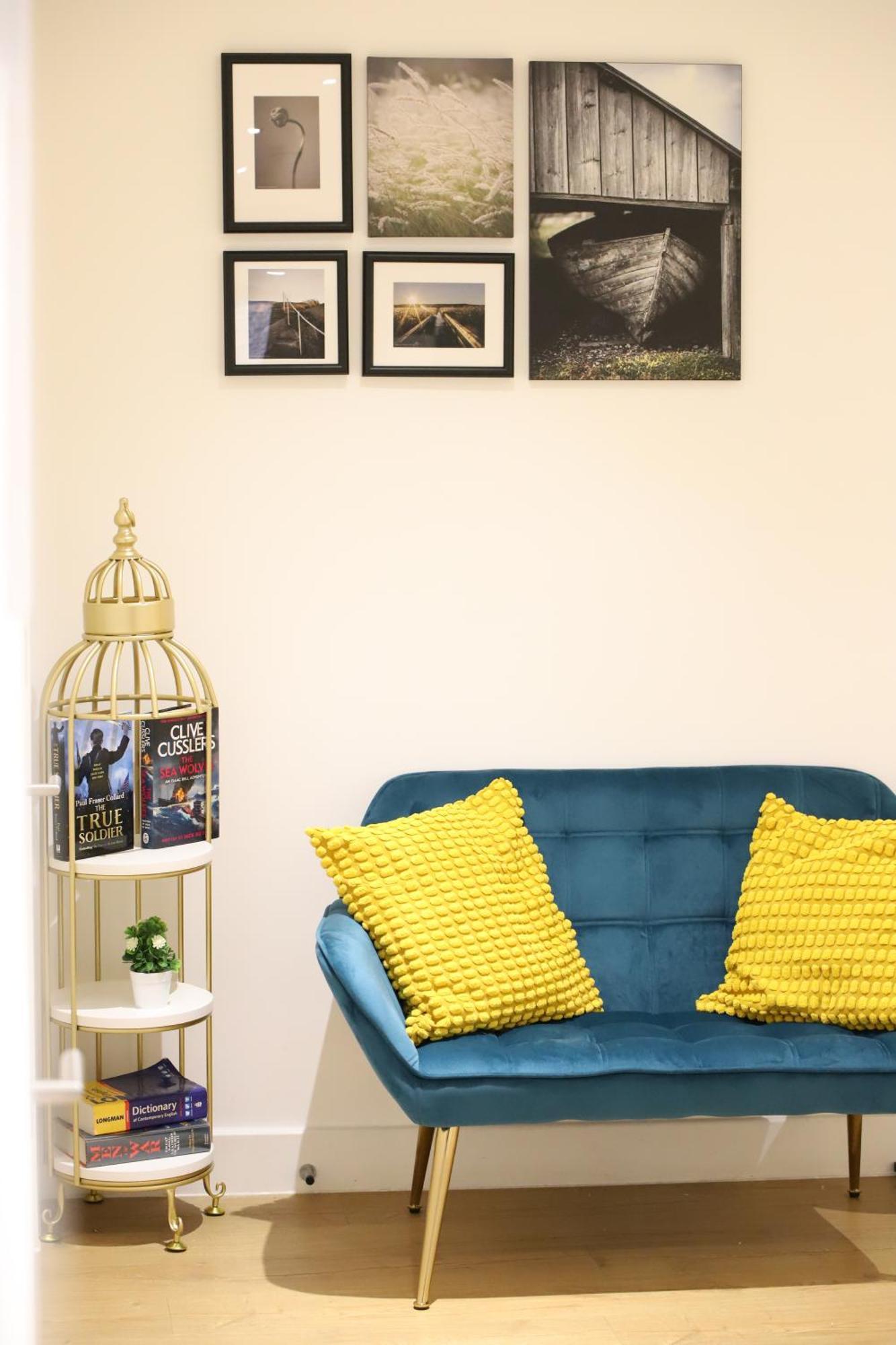 Spacious 3-Story Retreat With Rooftop Terrace And Modern Amenities Londra Dış mekan fotoğraf